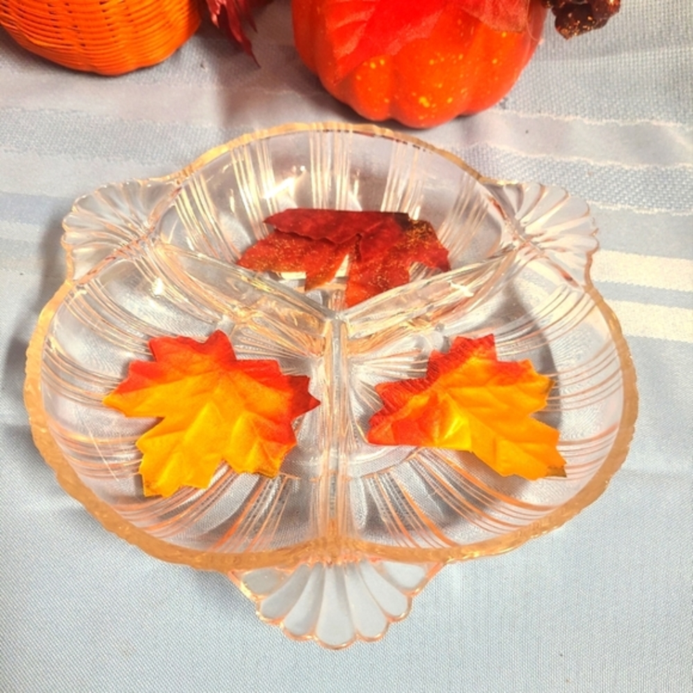 Clear‎ 3 section Glass server dish